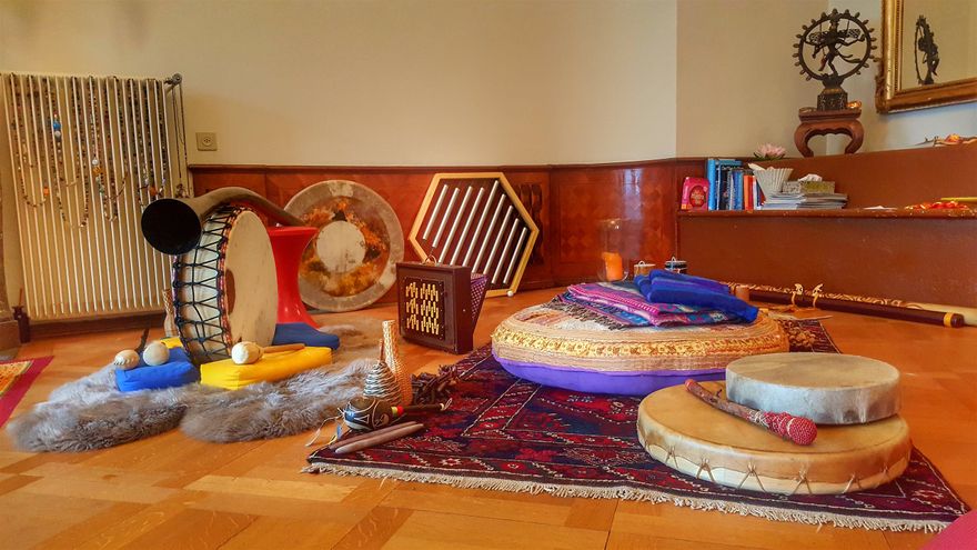 Nous oeuvrons depuis des années avec la vibration du son de nos instruments dans une conscience holistique.